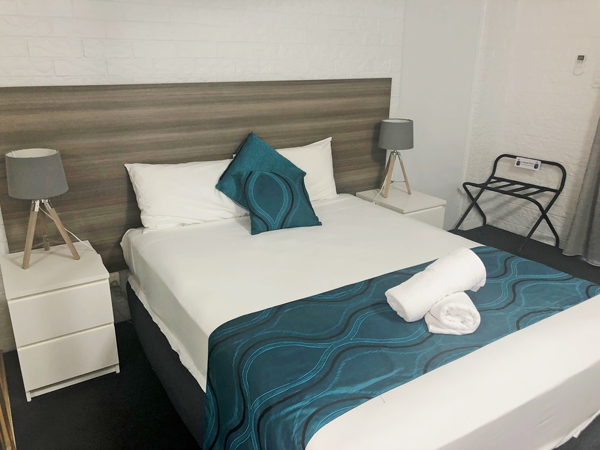 Bribie Waterways Motel - Renovated Standard Rooms